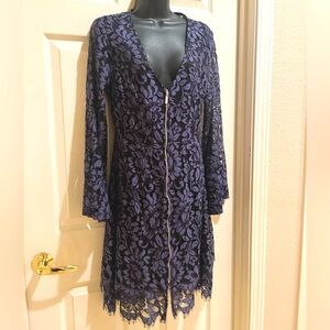 🟣 VENUS navy lace bell sleeves